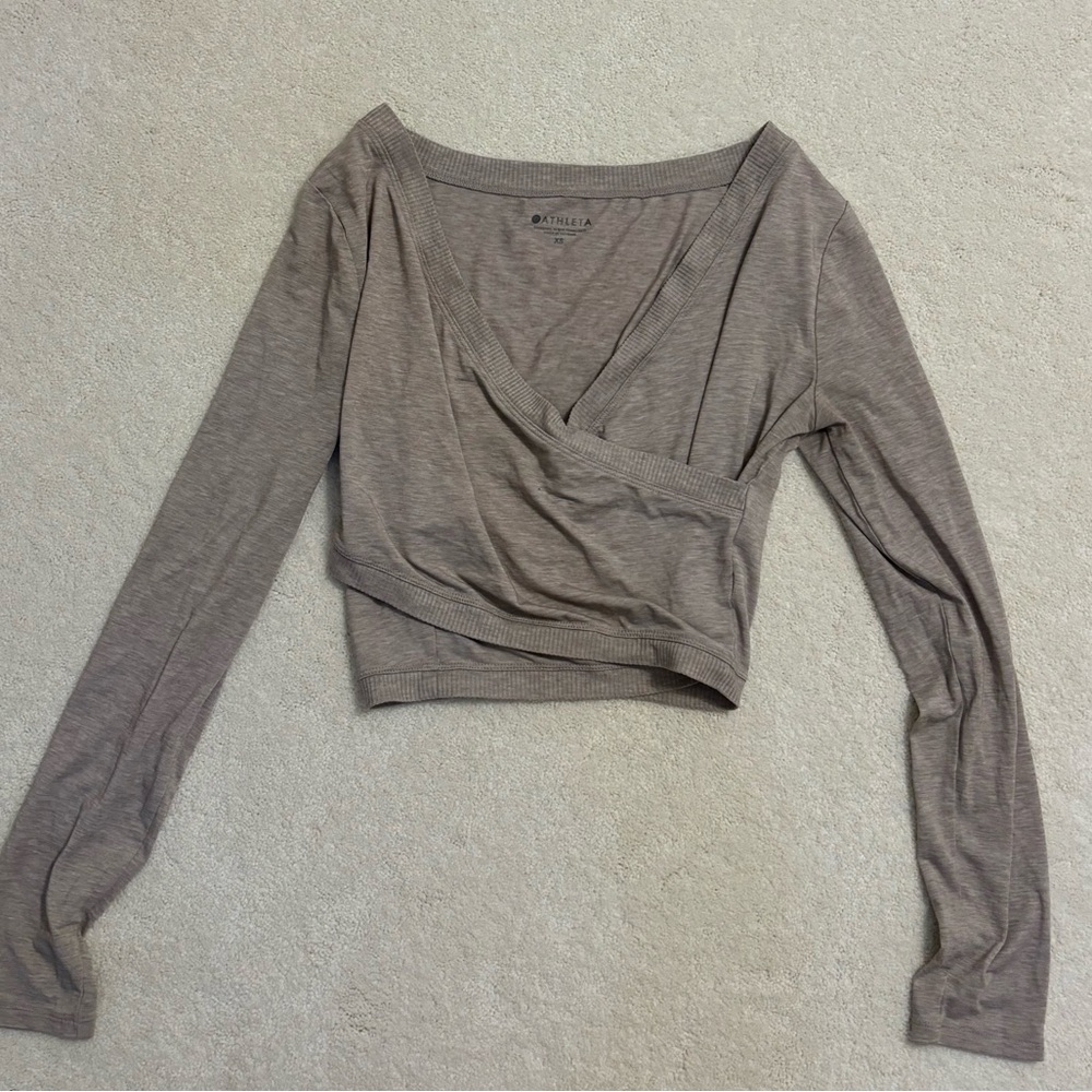 Athleta Cross Crop